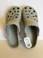 Foamwalk clogs - Grey - Size 7/8 (Retail Price $20)
