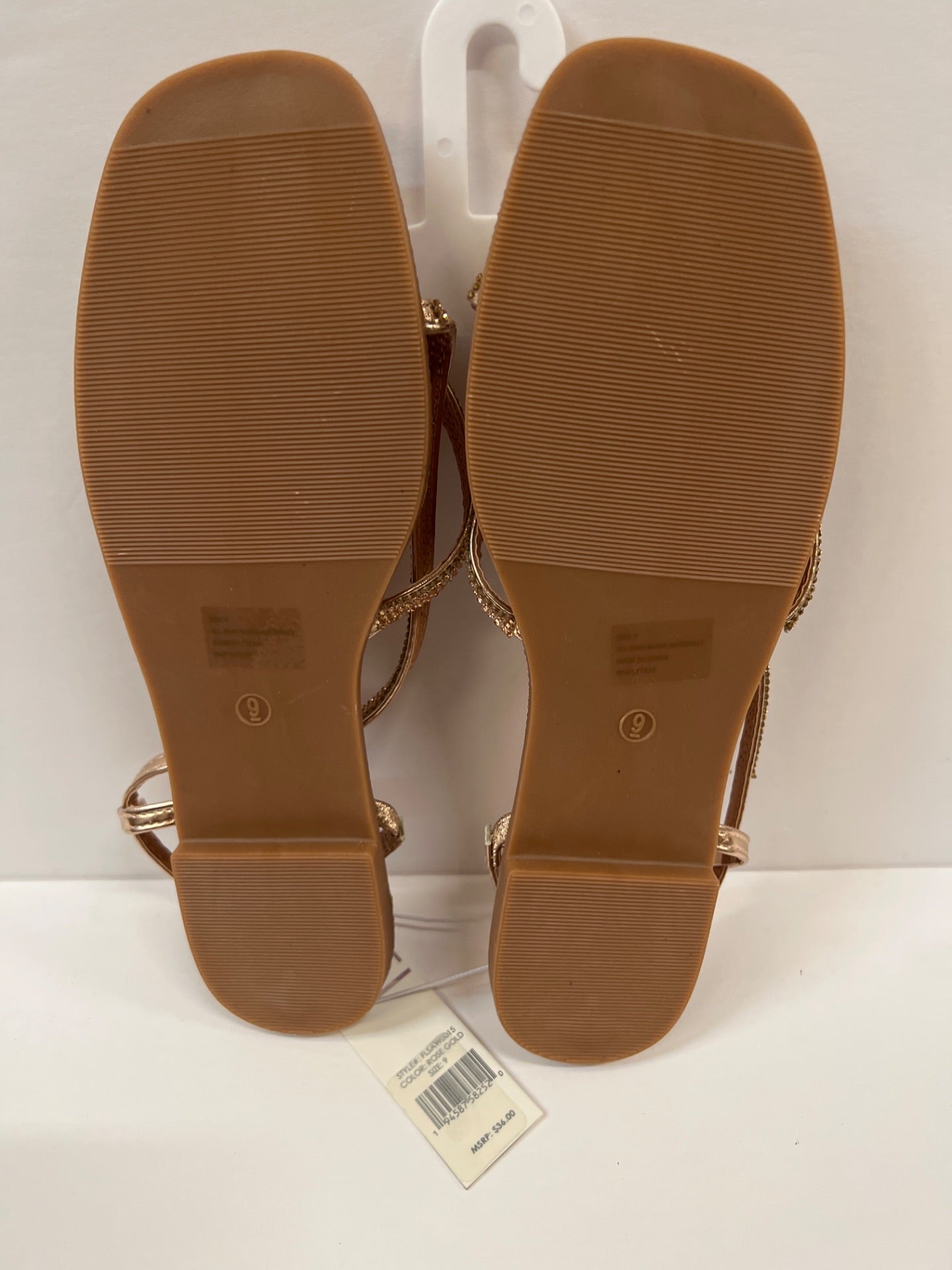 Womens Fifth & Luxe Metallic Strappy Sandals - Size 9 (Retail Price $36)