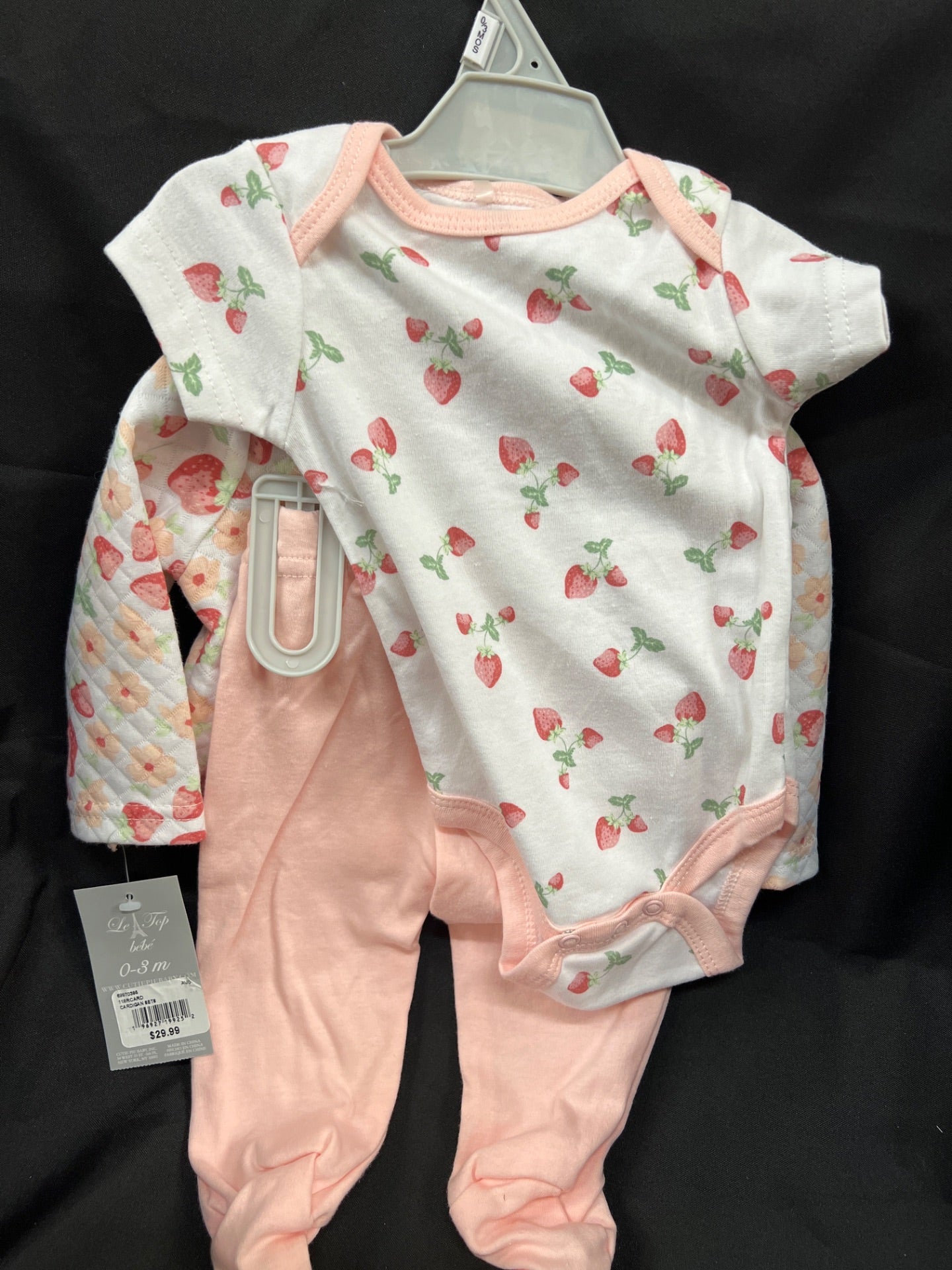 Le Top Bebe 3 piece infant set - Strawberry - Size 0-3M (Retail Price $29.99)