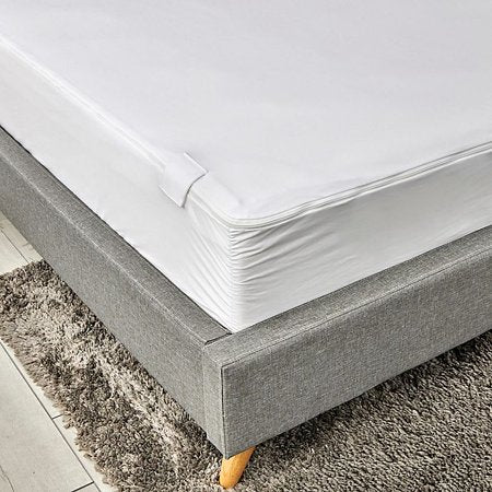 Therapedic Allergen Barrier Full Mattress Protector in White (Retail Price $69.99)