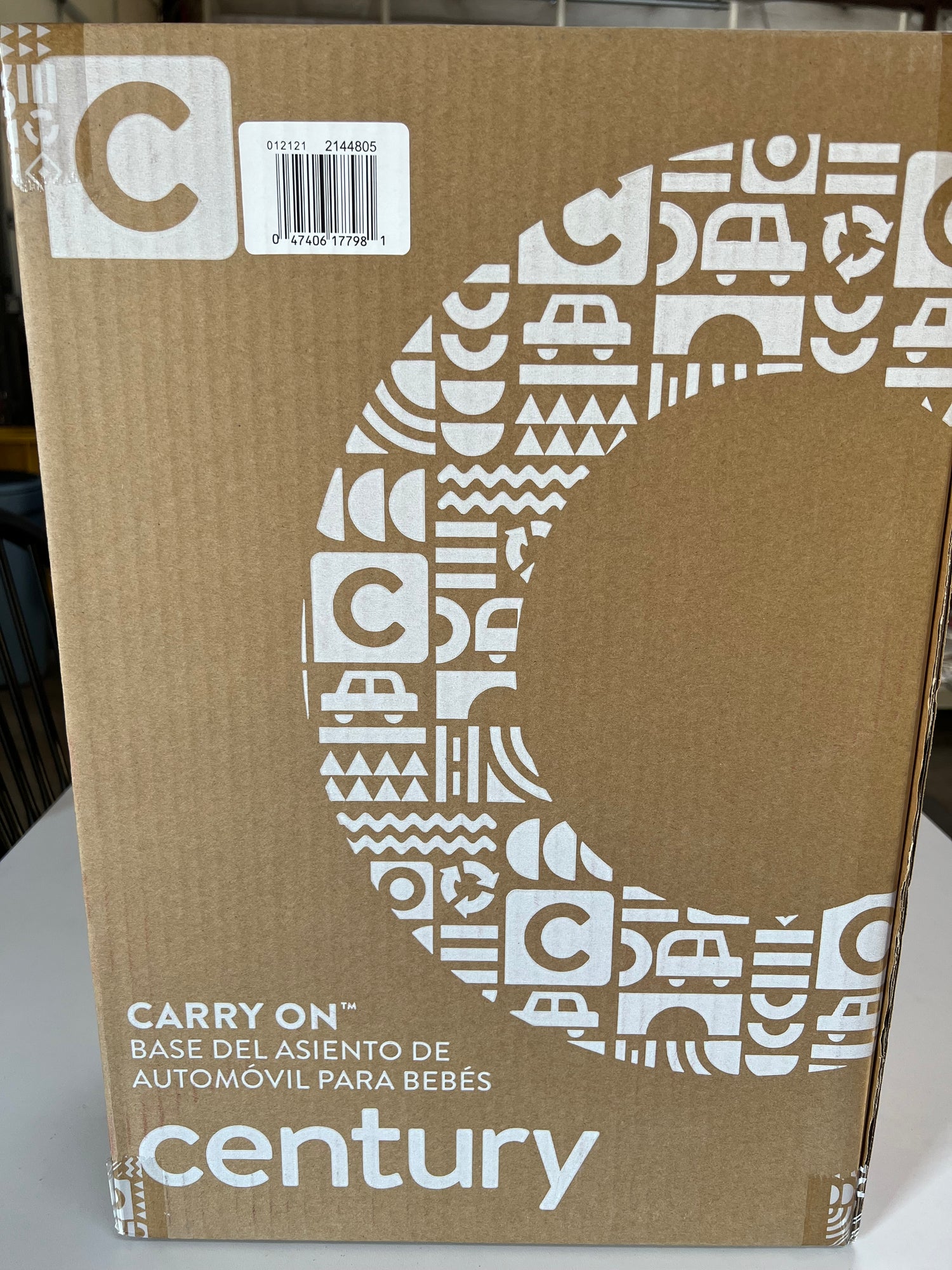 Century Carry on 35 Infant Car Seat Base Is a 3-position Adjustable Base That Easily Installs with the Seat Belt or LATCH.  New in box.