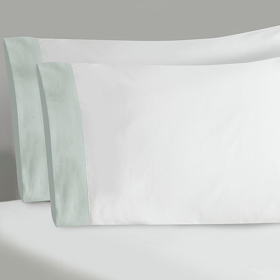 Everhome Chambray Cuff 400-Thread-Count Standard Pillowcases in White/Sprout Green (Set of 2)