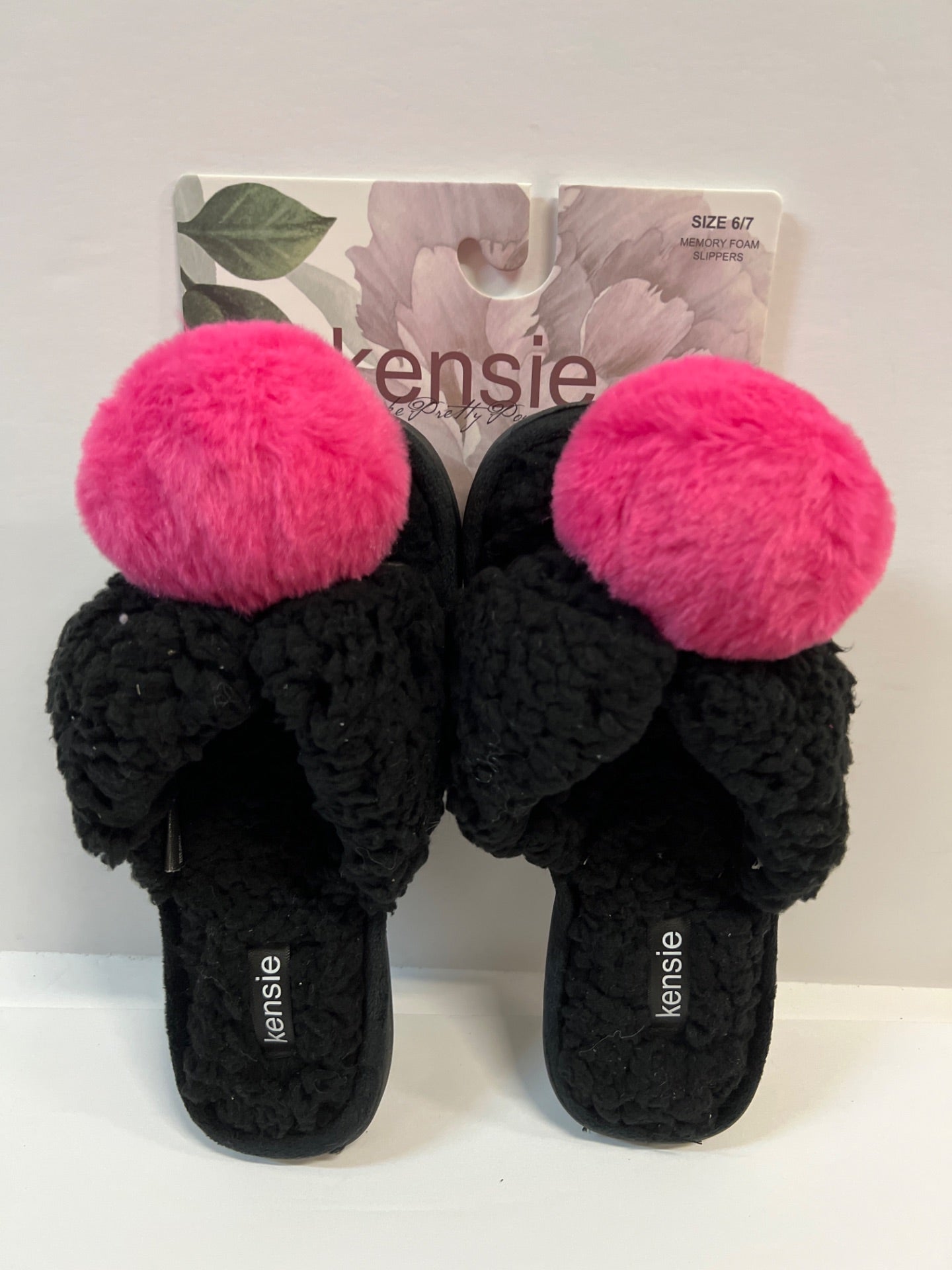 Kensie Women Memory Slippers - Black/Pink - Size 6/7 (Retail Price $32)