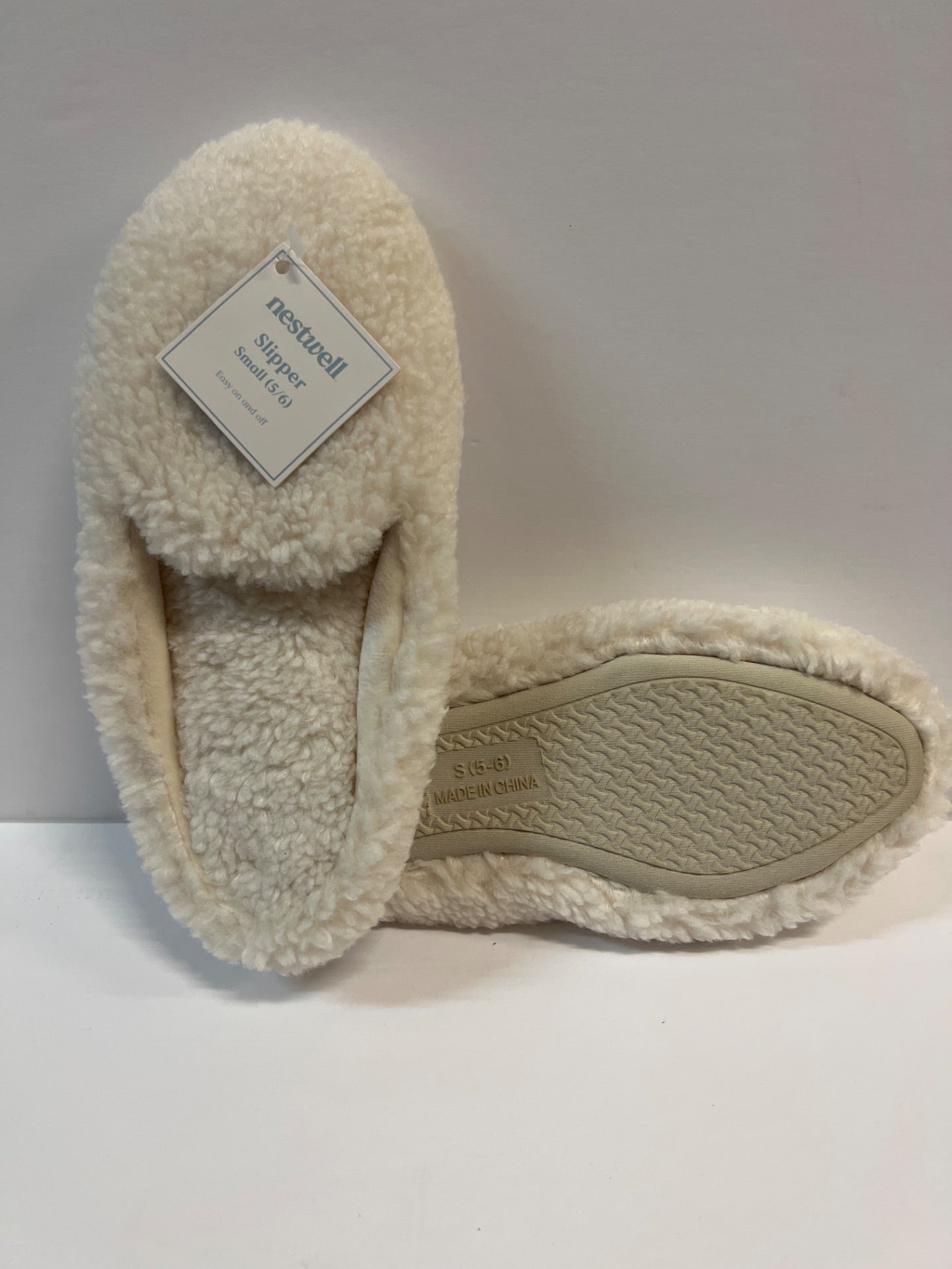 Nestwell Cozy Teddy Sherpa Mule Women's Slippers in Ivory- Small (5/6) (Retail Price $17)