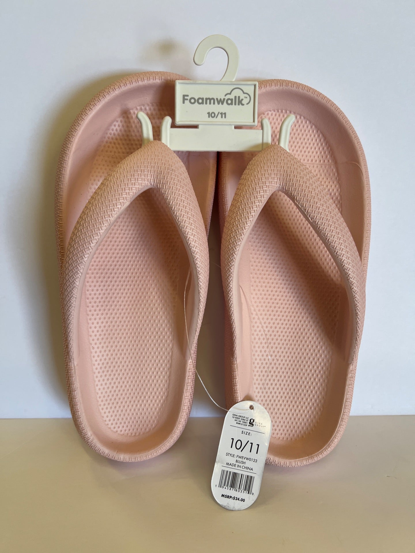 Foamwalk Flip Flops - Pink - Size 10/11 (Retail Price $24)