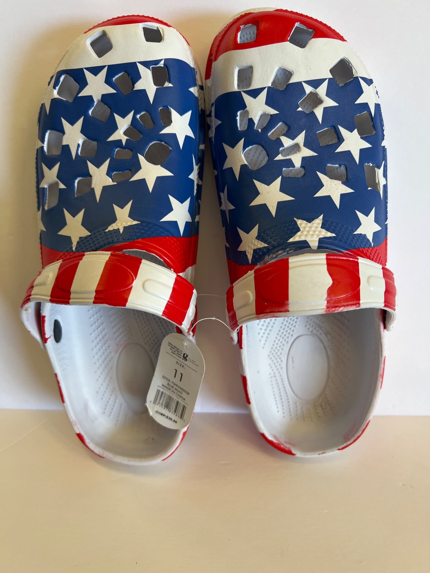 Foamwalk clogs - Red/White/Blue Pattern - Size 11 (Retail Price $20)