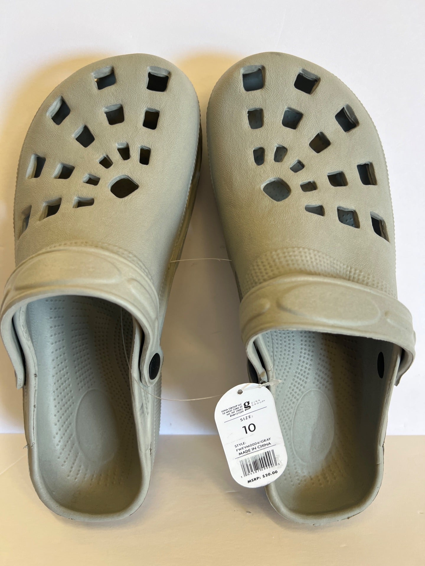 Foamwalk clogs - Grey - Size 10 (Retail Price $20)