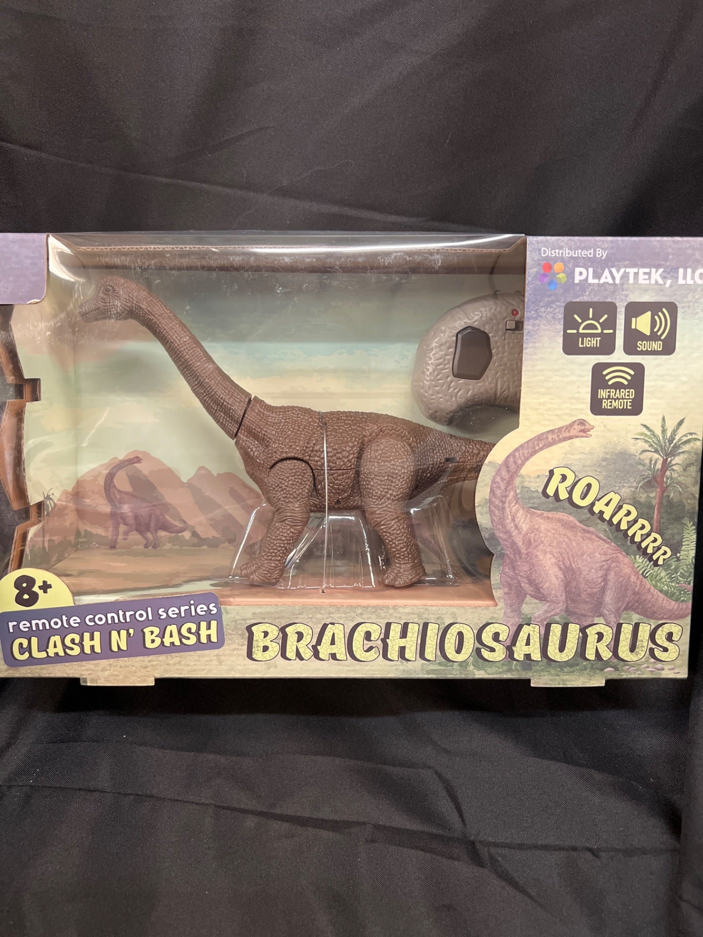 Brachiosaurus - Playtek - Remote Control Series - Clash N' Bash (Retail Price $39.99)