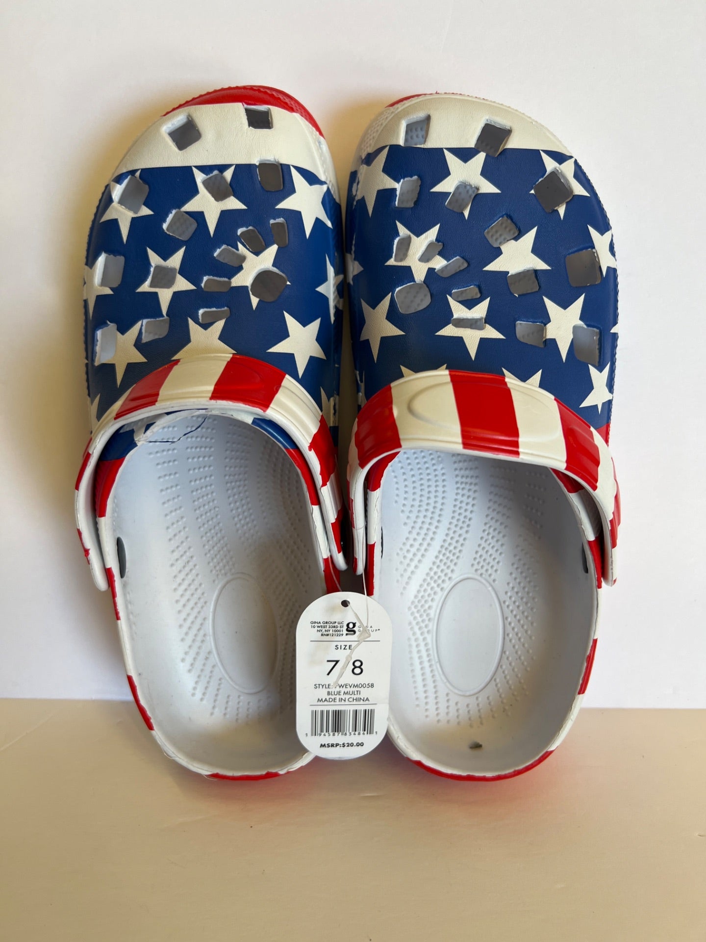 Foamwalk clogs - Red/White/Blue - Size 7/8 (Retail Price $20)