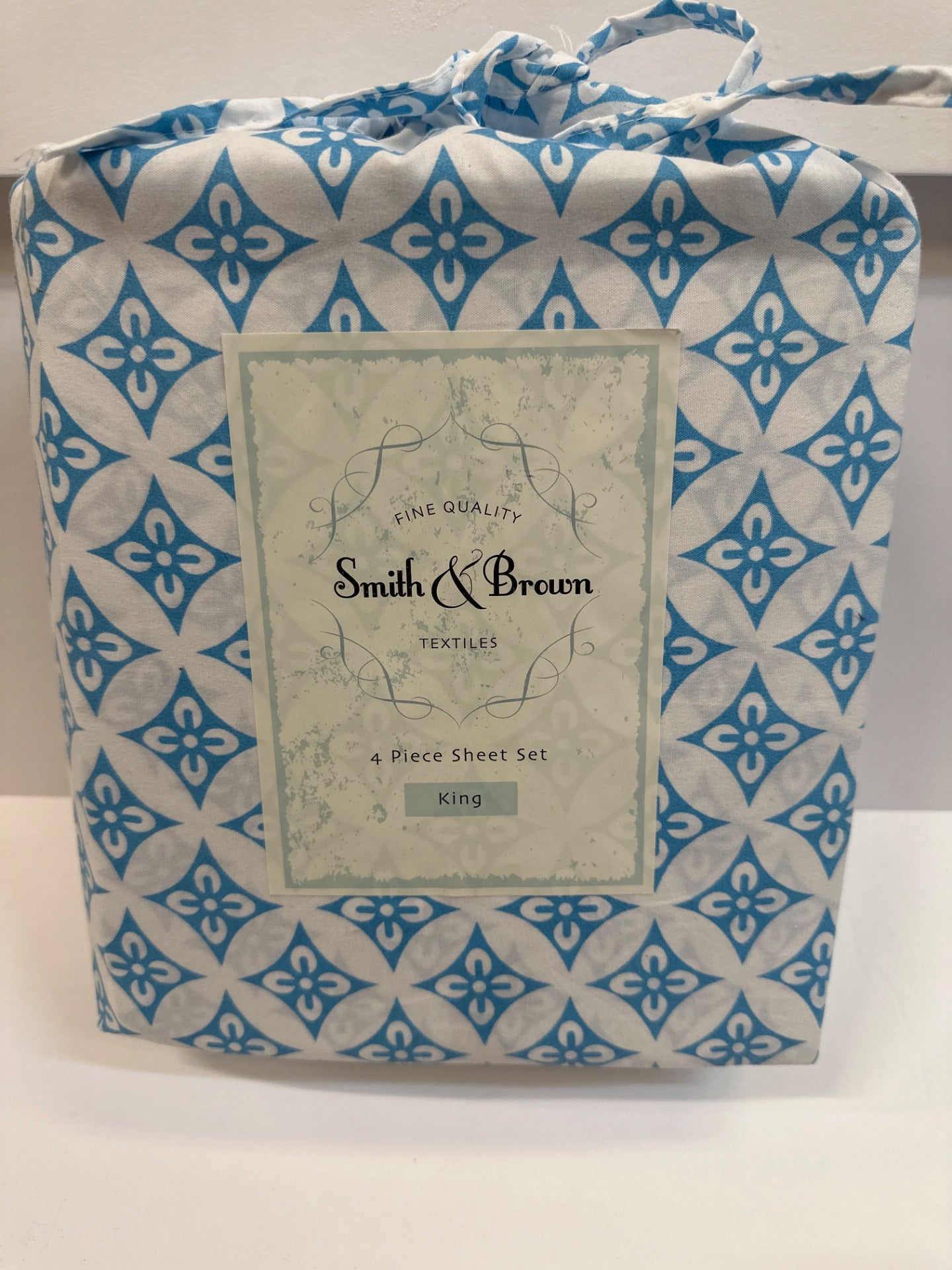 Smith & Brown 4 Piece Sheet Set - King - Blue/White (Retail Price $39.99)