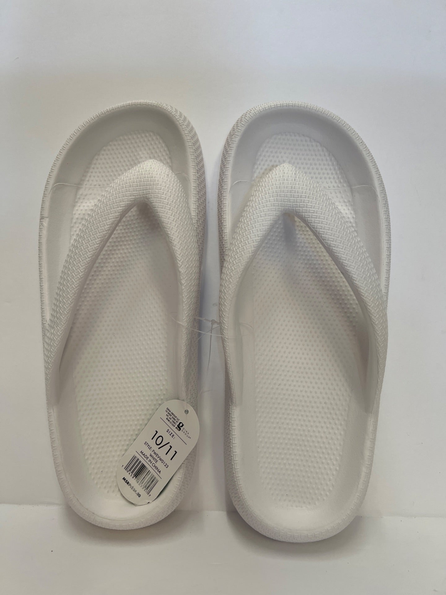 Foamwalk Slide On Sandals - White - Size 10/11 (Retail Price $24)