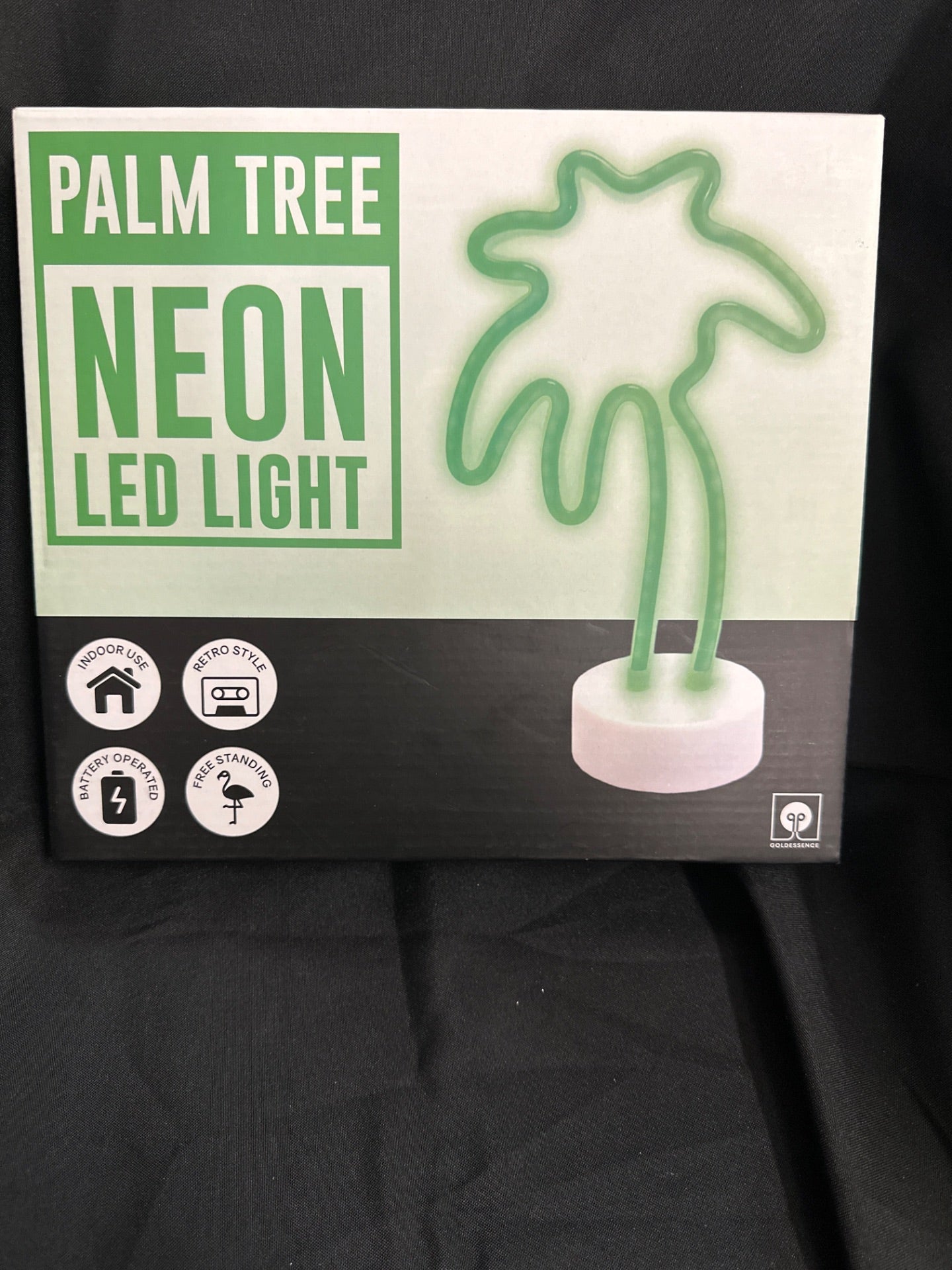 Palm Tree Neon LED Light (Retail Price $34.99)